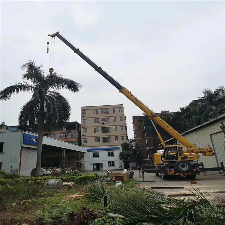 兰洋镇12吨吊车出租一天的收费标准是什么