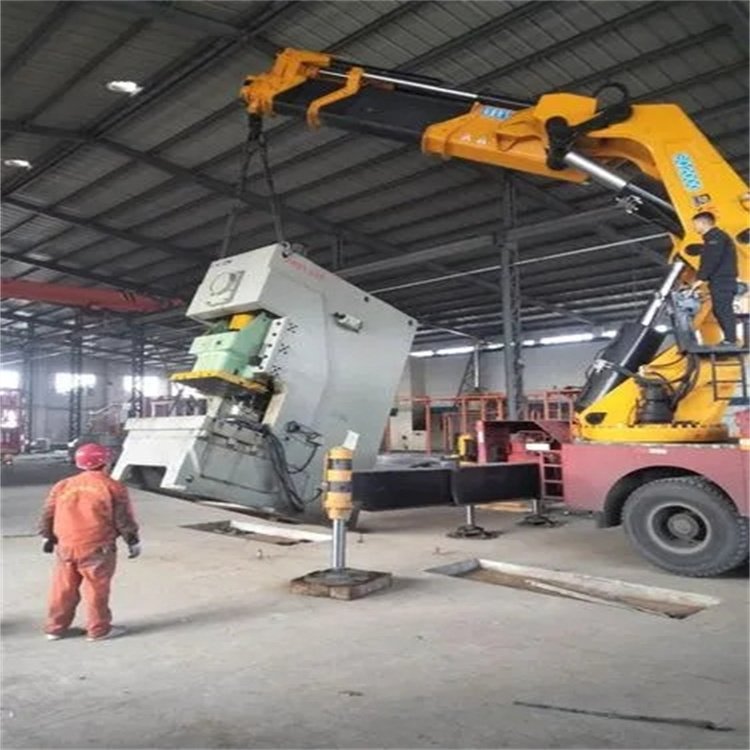 兰洋镇80吨折臂吊车出租附近电话