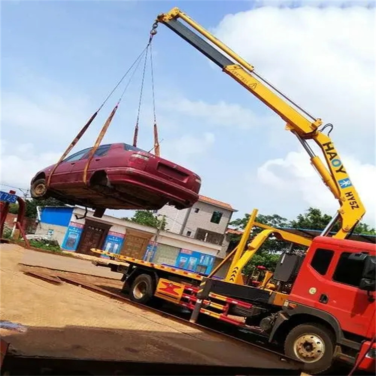 兰洋镇吊车吊汽车的正确方法